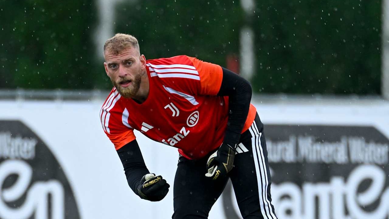 Dicoret dari Skuad Juventus, Pertanda Michele Di Gregorio Segera Didepak?