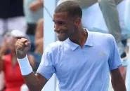 Felix Auger Aliassime Singkirkan Stefanos Tsitsipas Dari Cincinnati