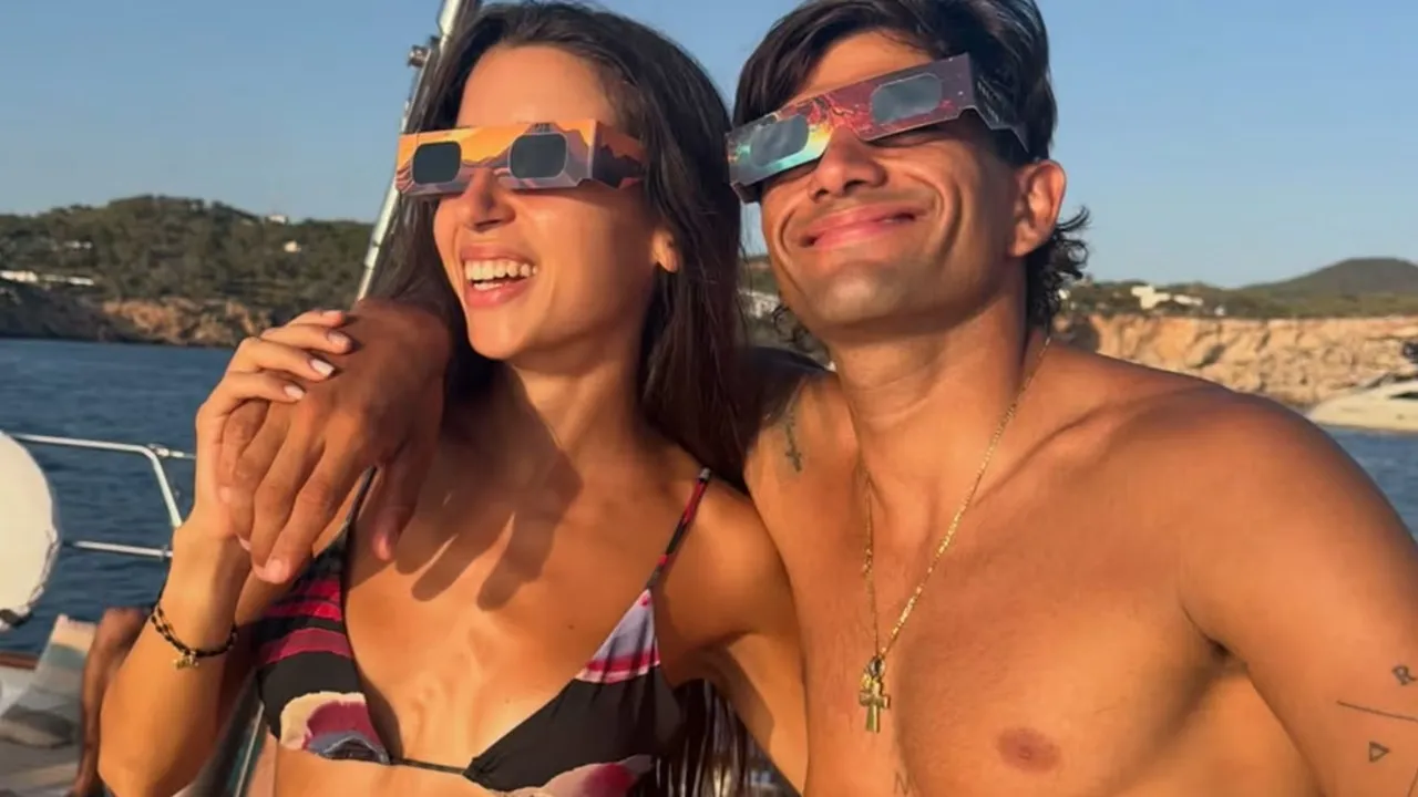 Jorge Martin bersama Maria Monfort berlibur di Ibiza