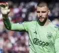 Maarten Paes Tak Dimainkan, Ajax Gagal Menang Lawan Heerenveen