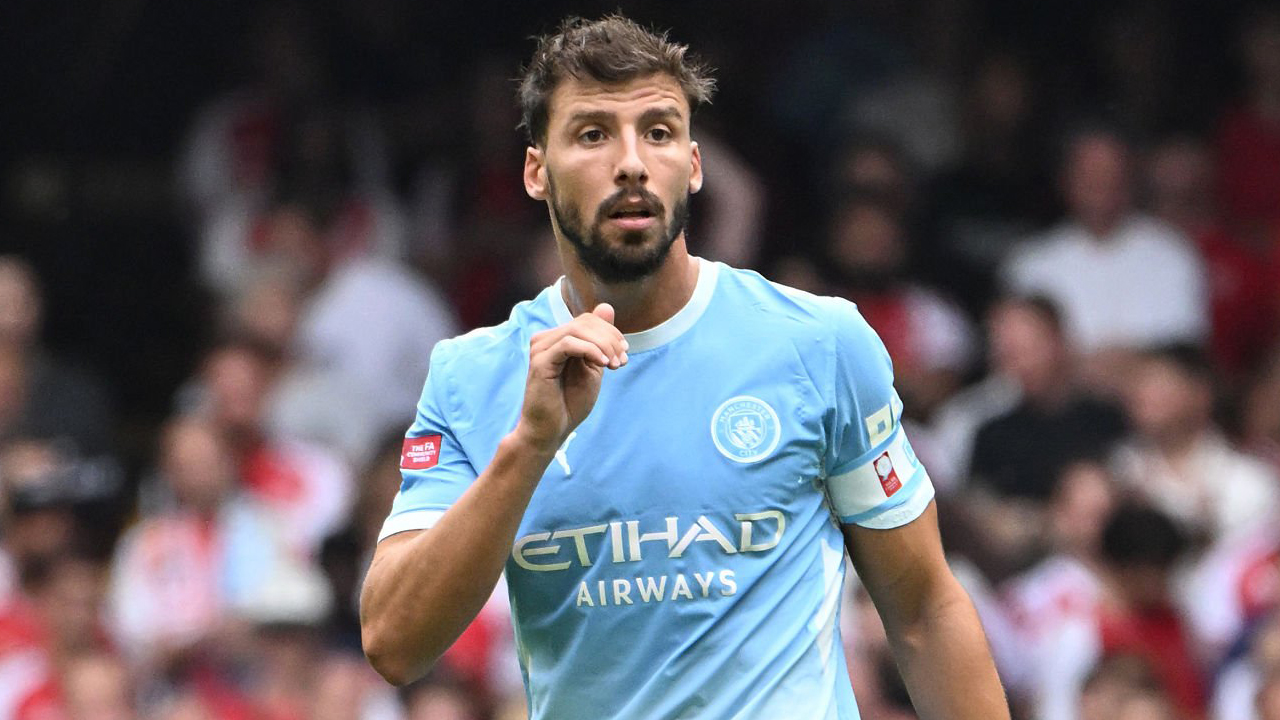 Ruben Dias Kecewa Manchester City Kalah di Community Shield