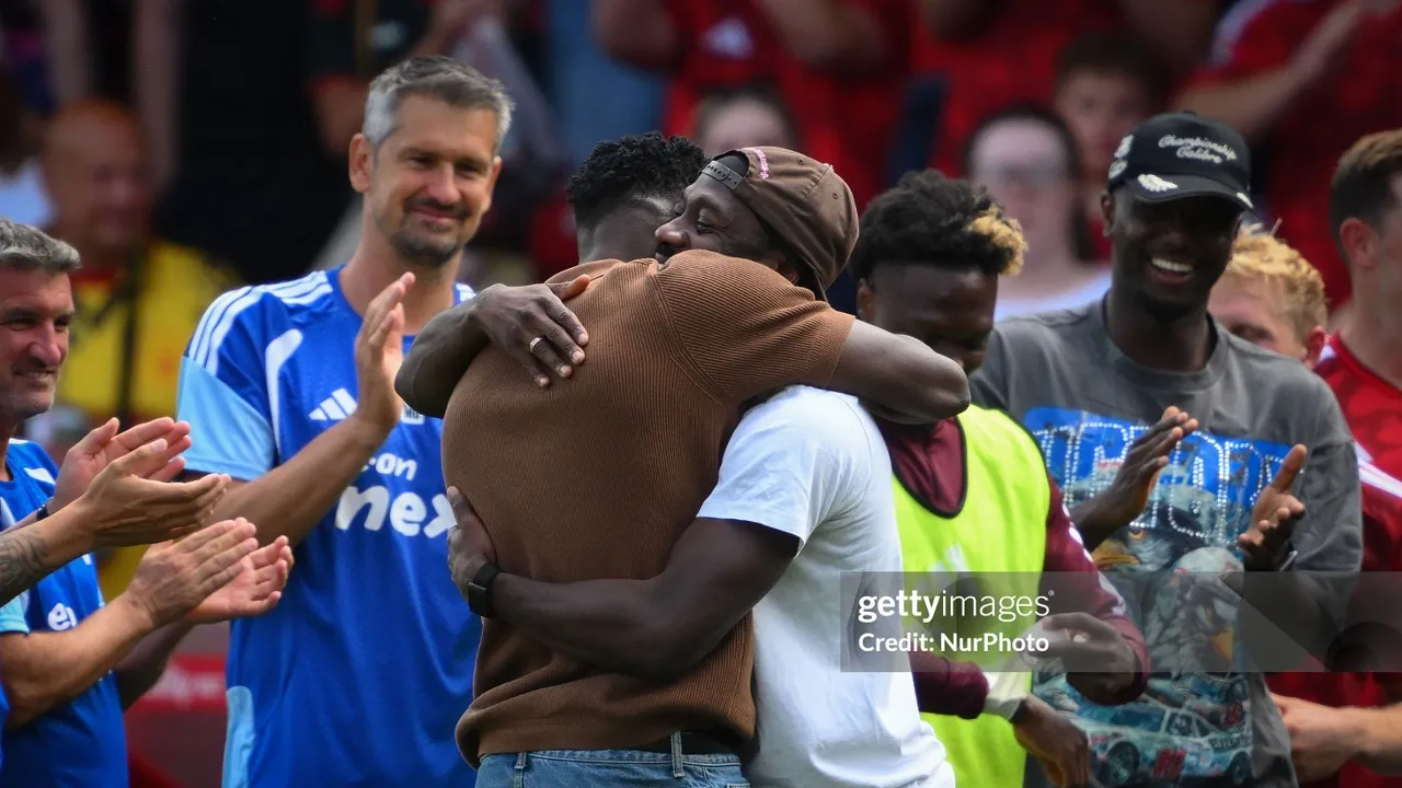 Taiwo Awoniyi Dapat Penghormatan Emosional dari Nottingham Forest