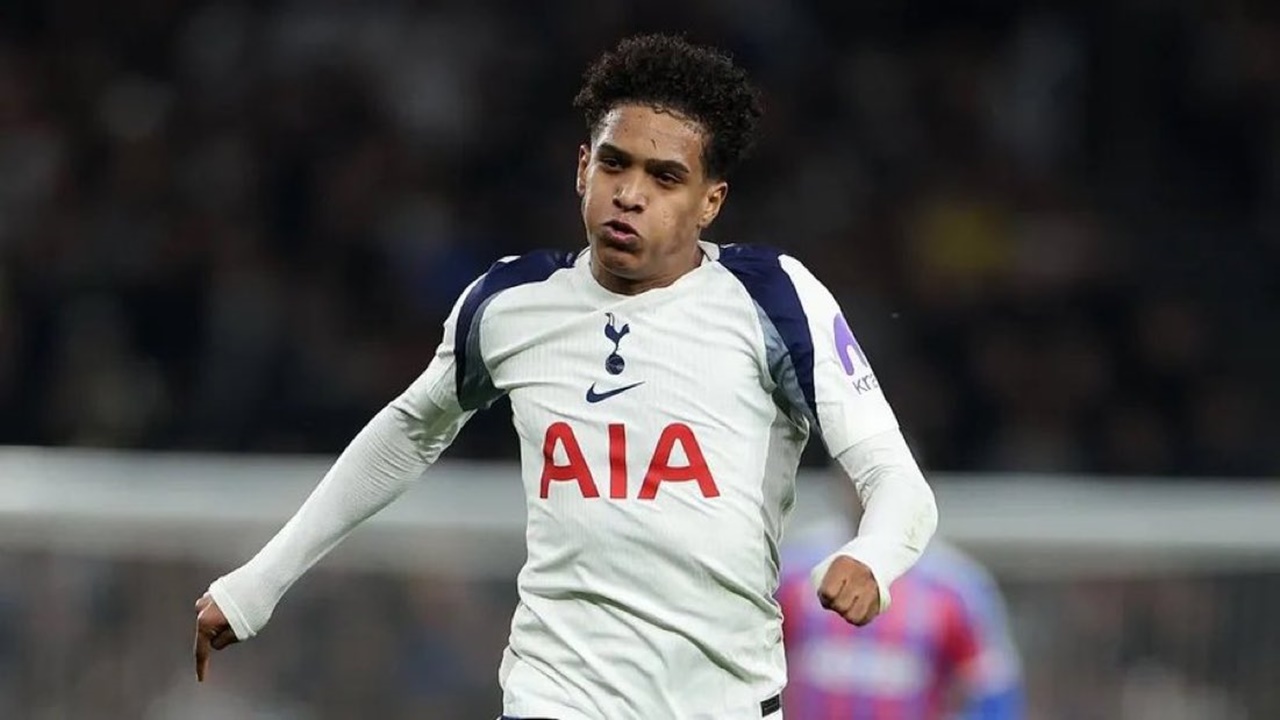 Tottenham Masuki Negosiasi Lebih Lanjut Transfer Defender ke Porto