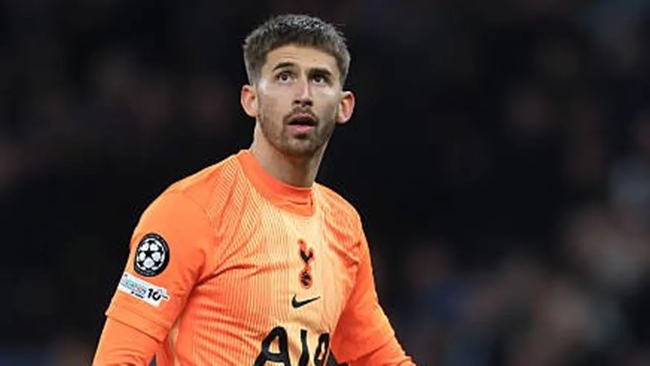 Tottenham Siap Pinjamkan Vicario ke Juventus Musim Panas Ini