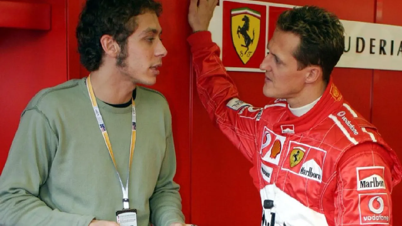 Valentino Rossi bersama pembalap Ferrari F1, Michael Schumacher.