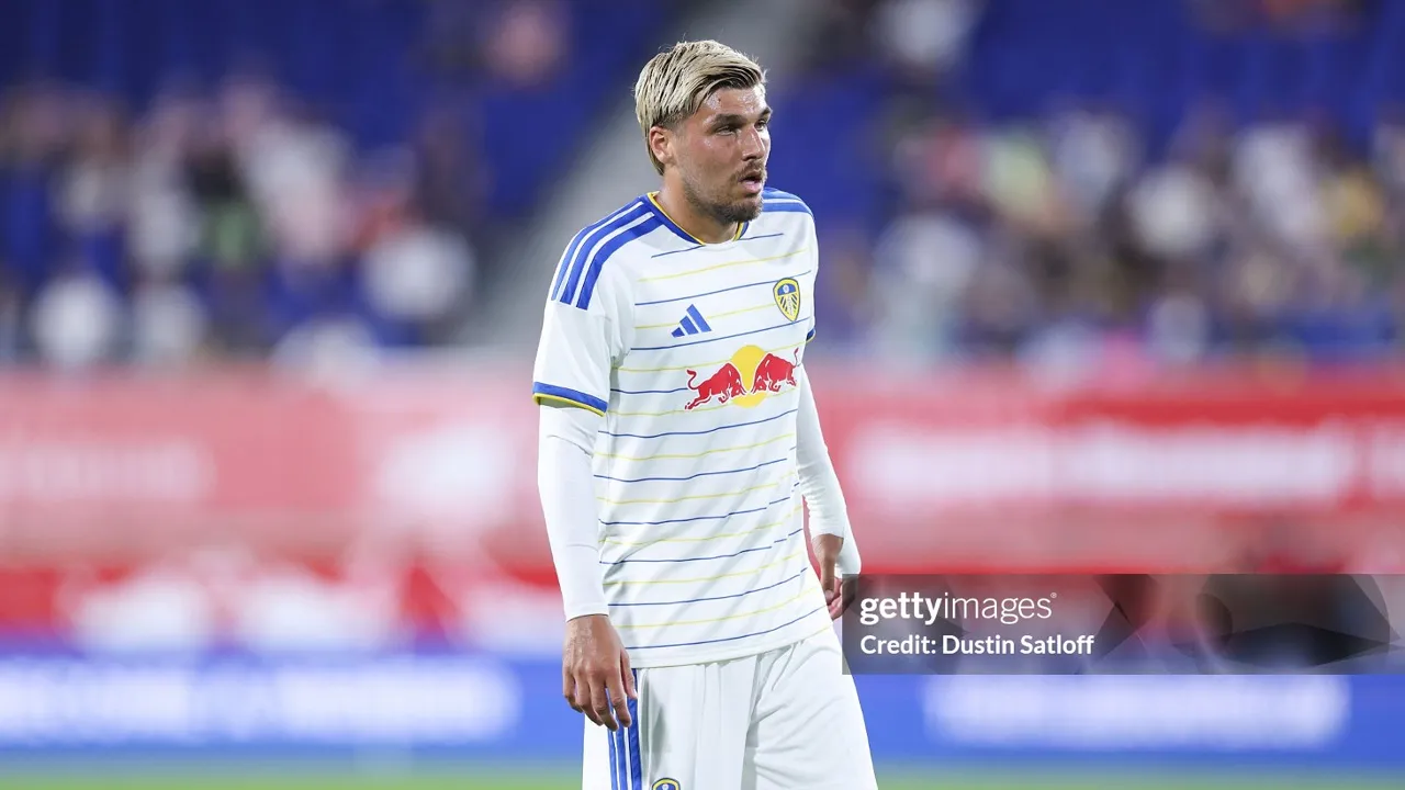 West Ham United Bergerak untuk Joel Piroe, Transfer Makin Dekat?