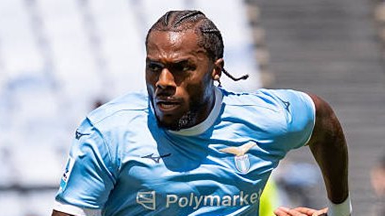 Alasan Lazio Tolak Tawaran Porto Untuk Full Bek Portugal