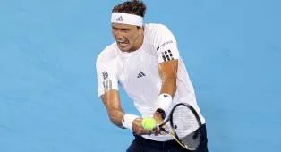 Alexander Zverev Selamat Dari Serangan Terence Atmane Di Cincinnati