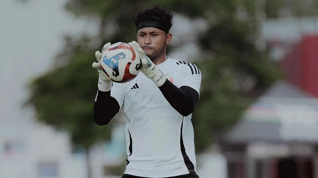 Kiper Persija Jakarta, Aqil Savik