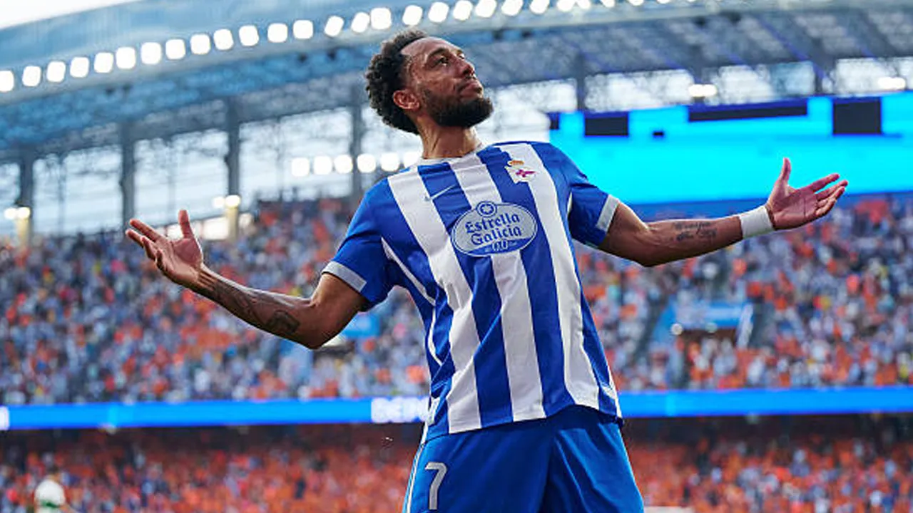 Aubameyang Ciptakan Momen Magis, Deportivo La Coruna Tahan Imbang Elche 1-1