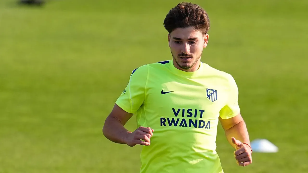 Barcelona Mulai Pesimis Bisa Bajak Julian Alvarez dari Atletico Madrid