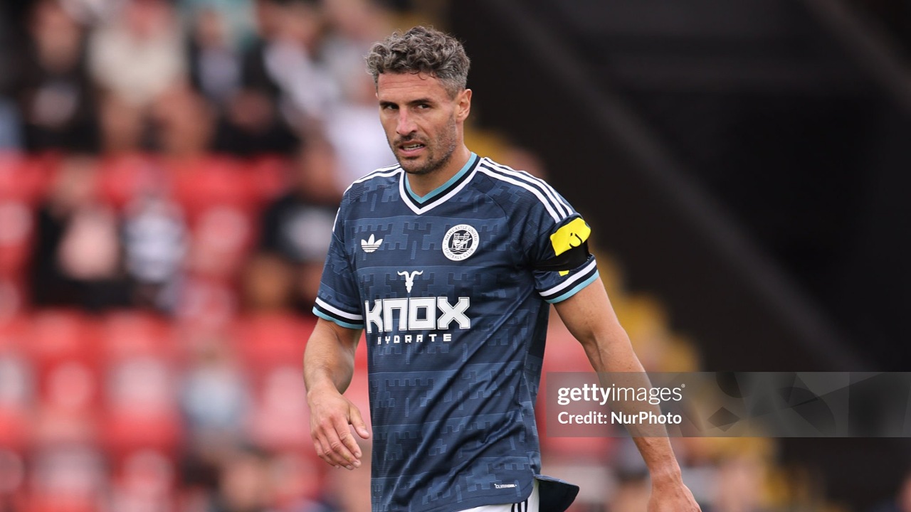 Fabian Schar Terkejut Eddie Howe Pergi dari Newcastle United
