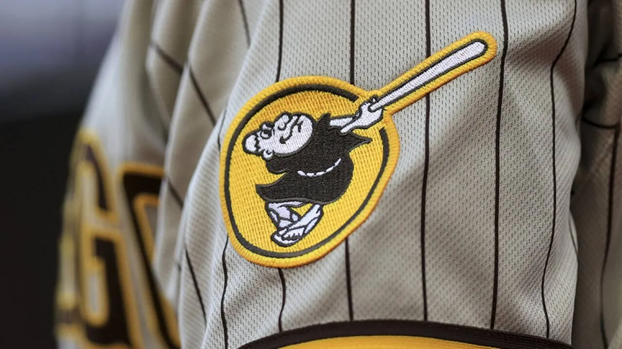 Feliciano dan Jones sepakat membeli San Diego Padres dari keluarga mendiang Peter Seidler dengan valuasi US$3,9 miliar, tertinggi dalam sejarah transaksi klub MLB. (Foto: AP)