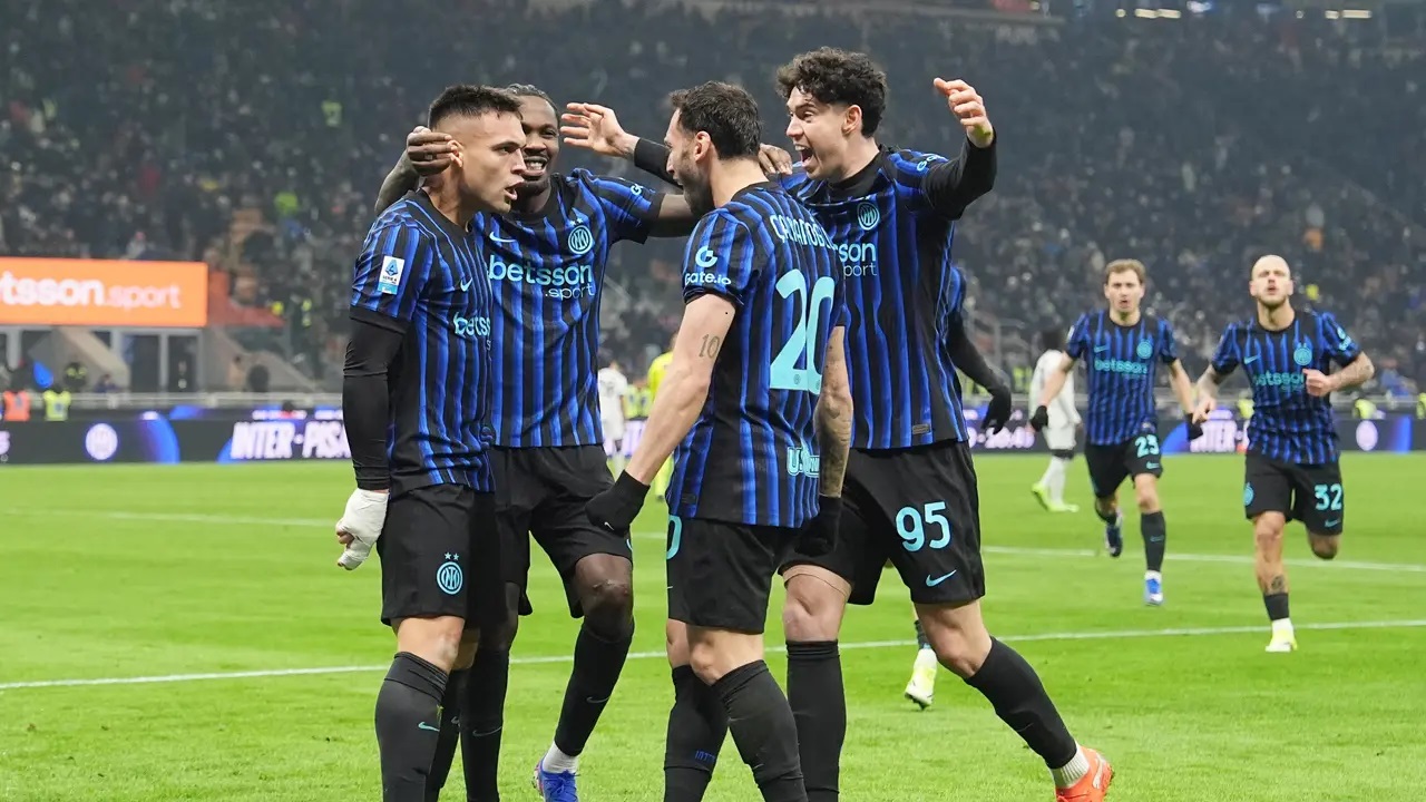 Lengkapi Lini Depan, Inter Milan Pertimbangkan Rekrut Striker Kelima