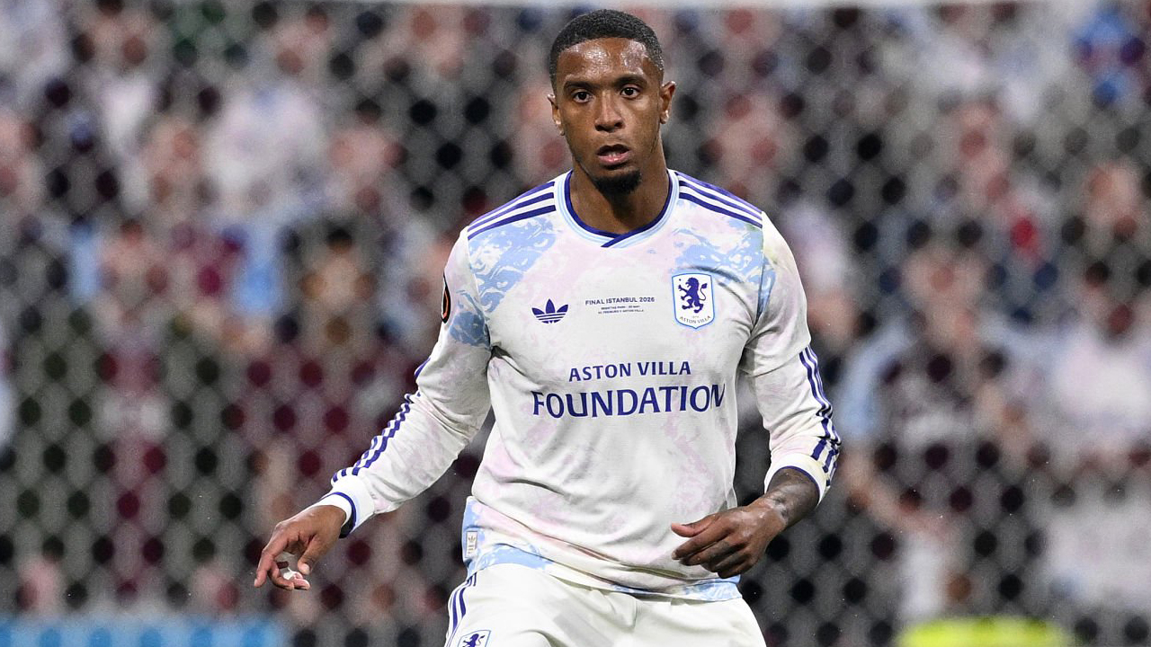 Manchester United Disarankan Bajak Ezri Konsa dari Aston Villa