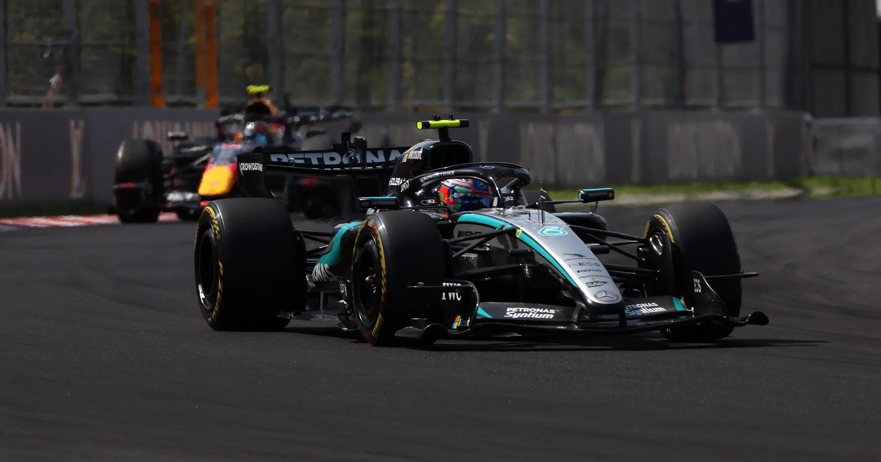 Mercedes Ungkap Alasan Tertinggal dari Rival F1 - sumber: (racingnews365)