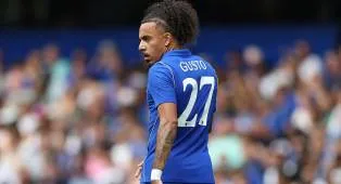 Tottenham Hotspur Incar Malo Gusto untuk Gantikan Djed Spence
