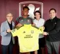 Aston Villa Resmi Gaet Suzuki dari Parma dengan Transfer €35 Juta