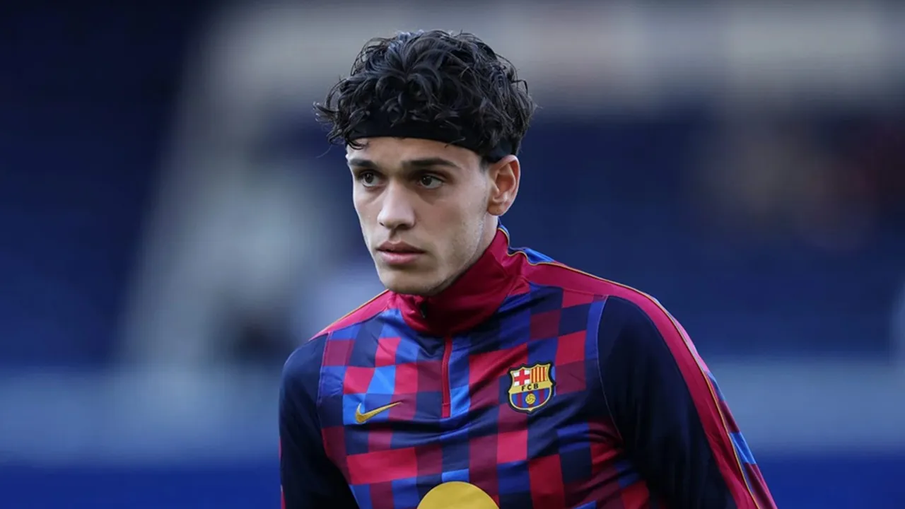 Barcelona Menetapkan Syarat Transfer untuk Hector Fort