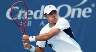 Brandon Nakashima Terseok-Seok Menuju Babak Keempat Di Cincinnati