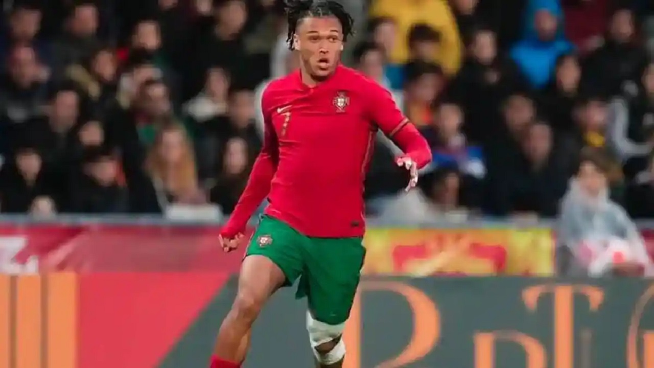 Fabrizio Romano Ungkap Total Nilai Transfer Diego Moreira ke AC Milan