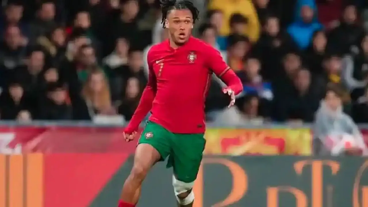 Fabrizio Romano Ungkap Total Nilai Transfer Diego Moreira ke AC Milan