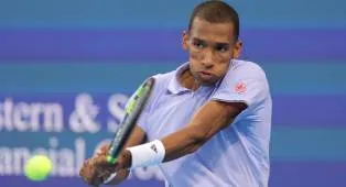 Felix Auger Aliassime Amankan Tiket Babak Keempat Di Cincinnati