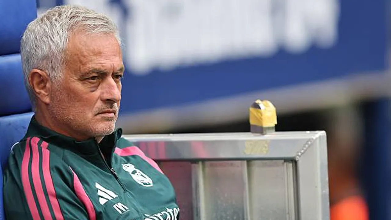 Jose Mourinho Beri Lampu Hijau Transfer Martin Zubimendi