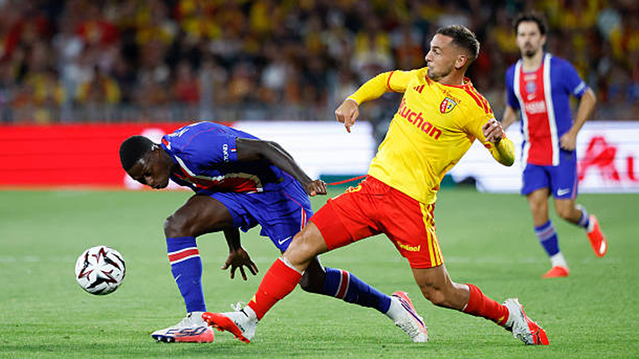 Kehilangan Banyak Pemain, RC Lens Jadi Penantang Terkuat PSG di Ligue 1 2026-27