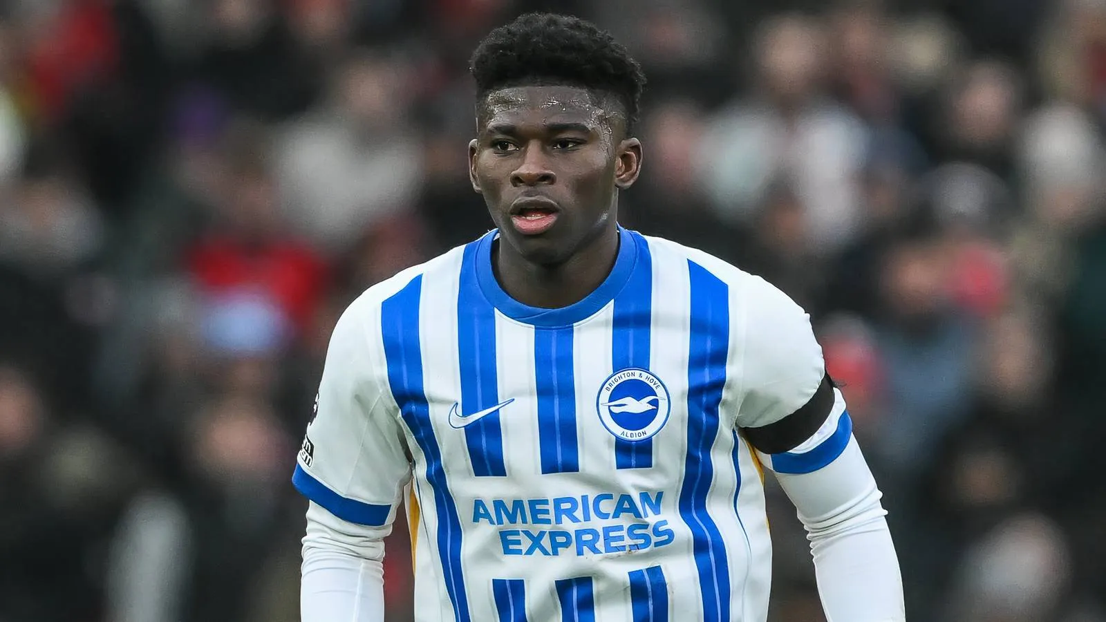 Manchester United Segera Rampungkan Transfer Carlos Baleba dengan Tawaran £65 Juta - sumber: (givemesport)