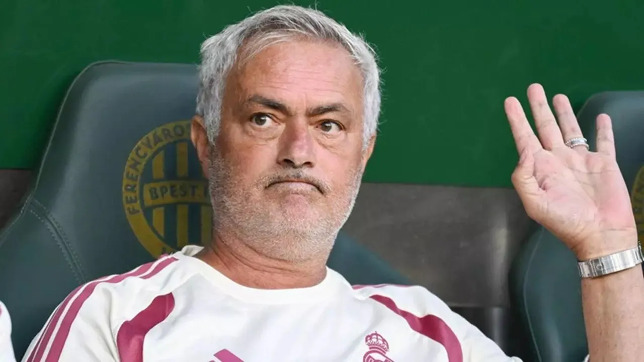 Jose Mourinho Tak Merasa Kehilangan Usai Gagal Dapatkan Rodri