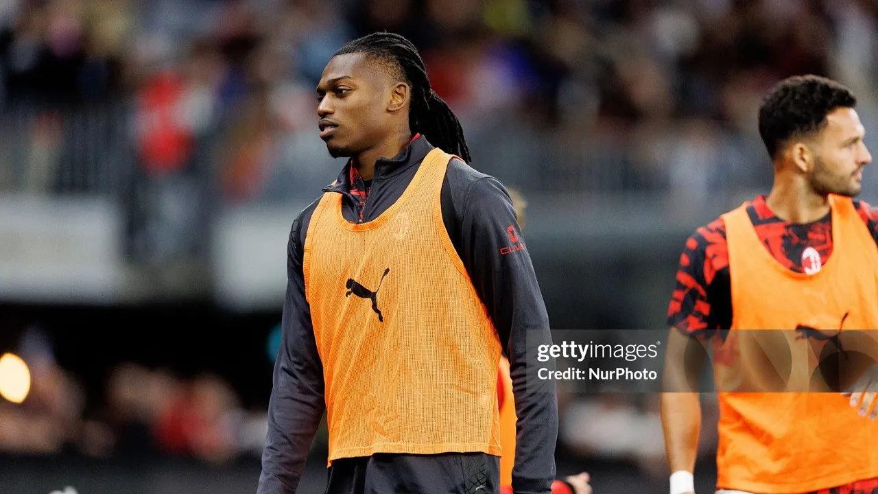 Rafael Leao Ditawarkan ke Chelsea setelah Arsenal dan MU Mundur