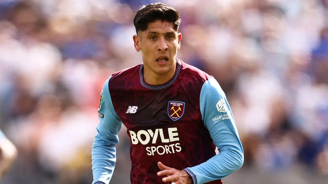 Edson Alvarez.