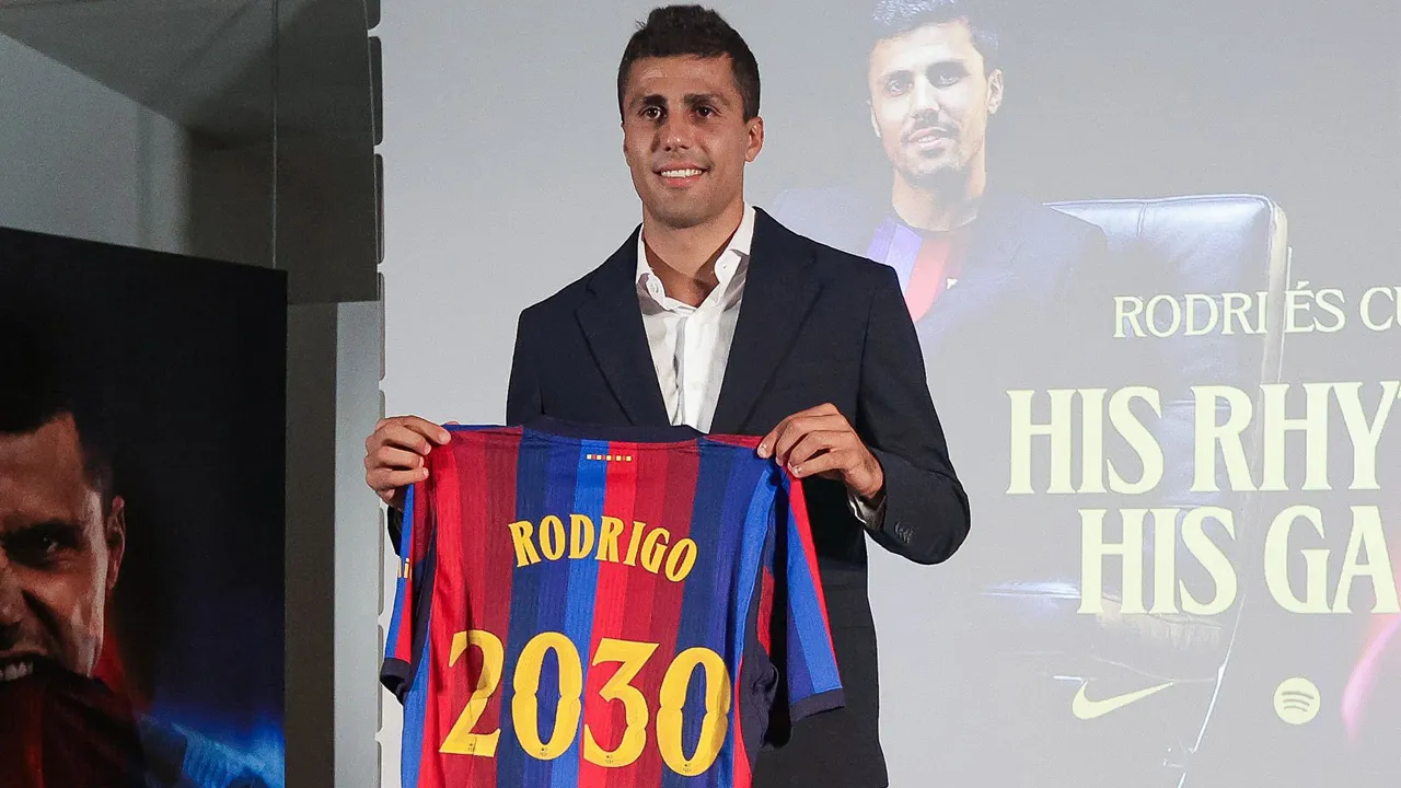 Resmi! Barcelona Datangkan Rodri dari Manchester City