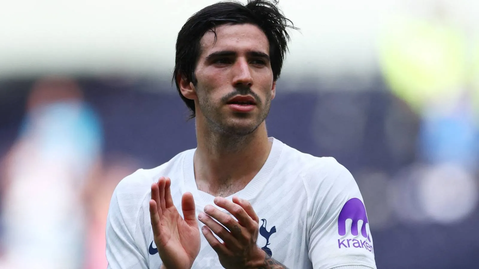 Tottenham Siapkan Langkah Berani Rekrut Juara Liga Champions - sumber: (givemesport)