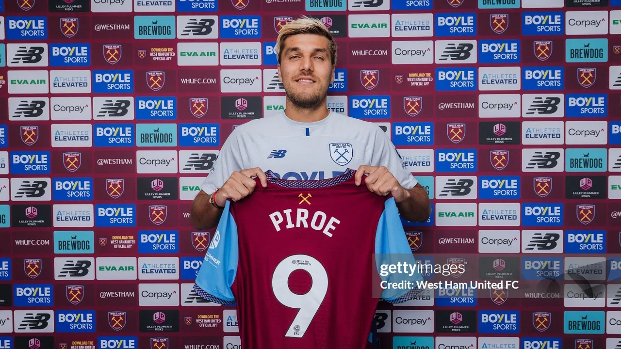 Joel Piroe siap jadi andalan West Ham United untuk kembali ke Premier League