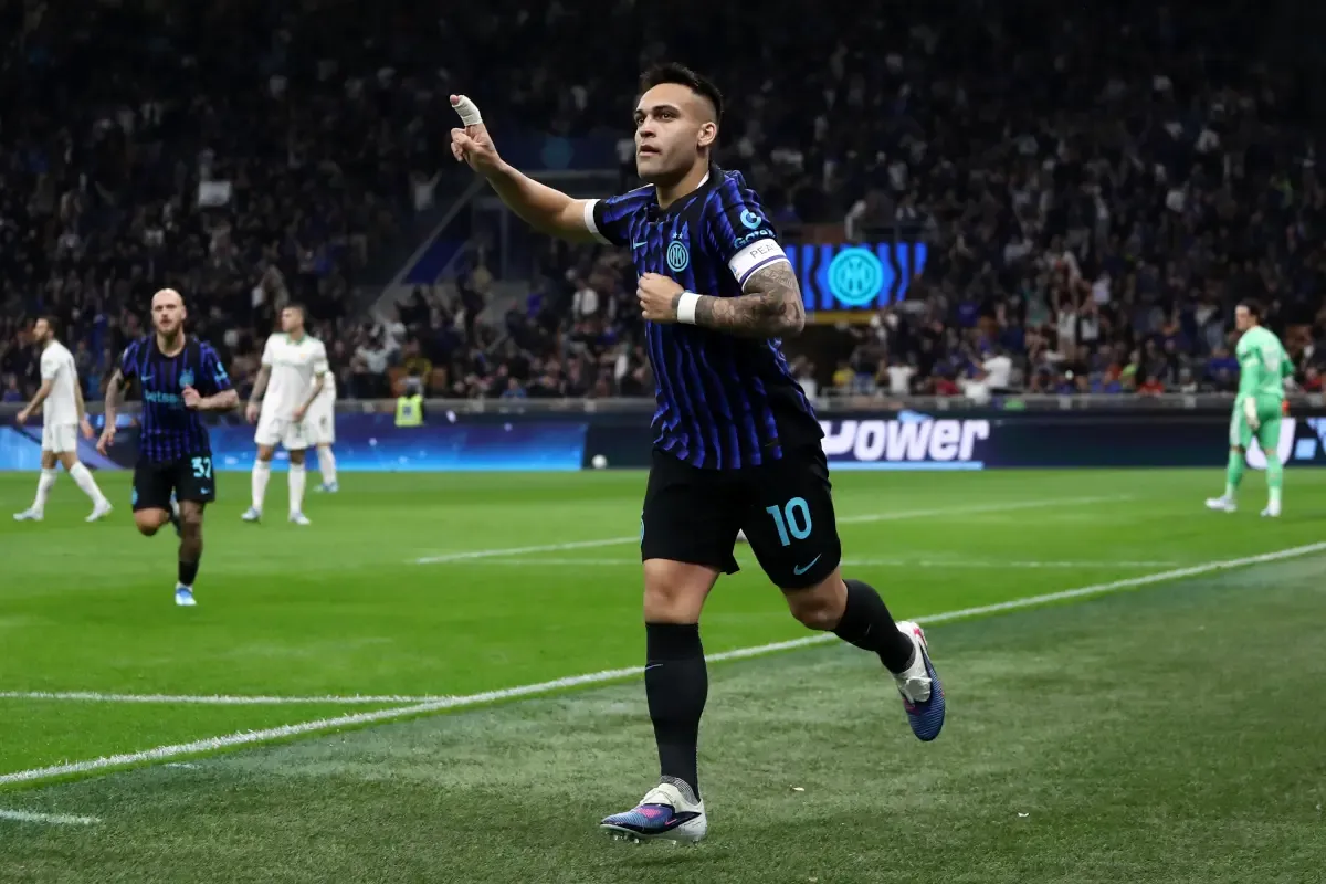 Barcelona Prioritaskan Lautaro Martínez Sebagai Target Striker - sumber: (footballespana)