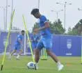 Bawa Trofi dari Bali, Kakang Nilai Persib Masih Perlu Evaluasi
