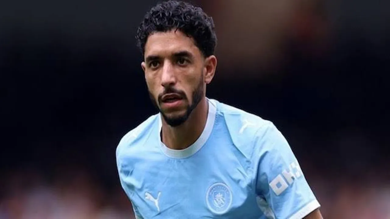 Dikaitkan Dengan Tottenham, Ini Tanggapan Striker Manchester City