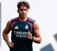 Jose Mourinho Minta Raul Asencio Cari Klub Baru