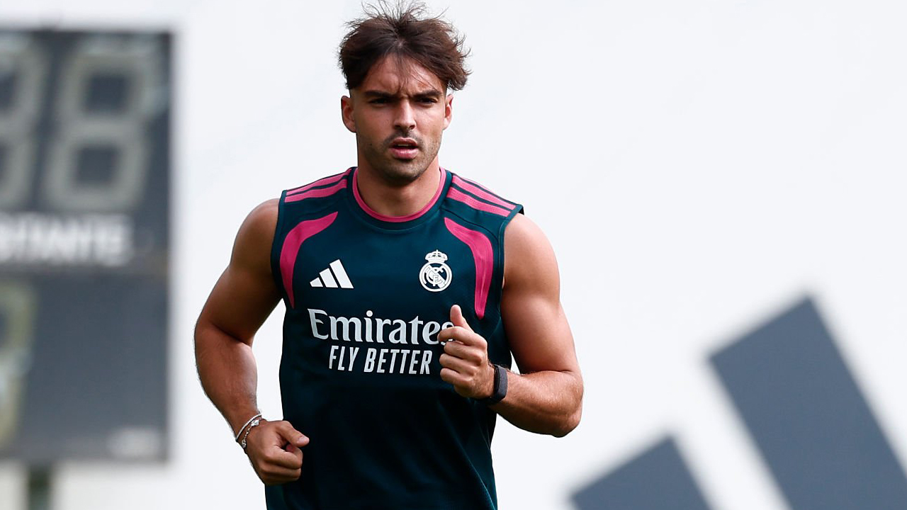 Jose Mourinho Minta Raul Asencio Cari Klub Baru