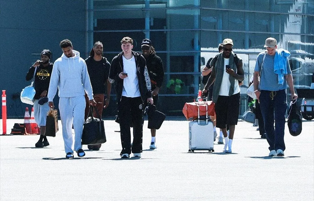 Lakers Sambut Era Baru: Perjalanan ke Slovenia Dimulai - sumber: (mainbasket)