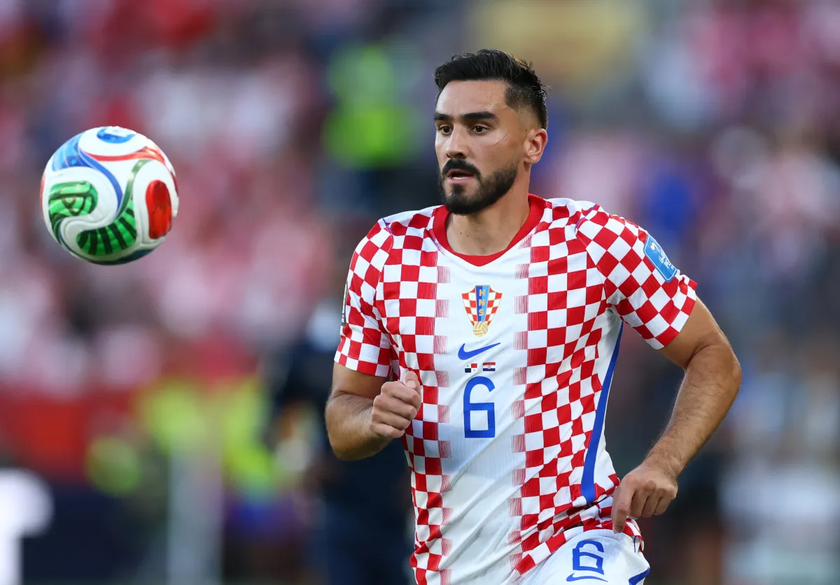 Lazio Amankan Sutalo dari Ajax dengan Opsi Pembelian €12 Juta - sumber: (footballitalia)