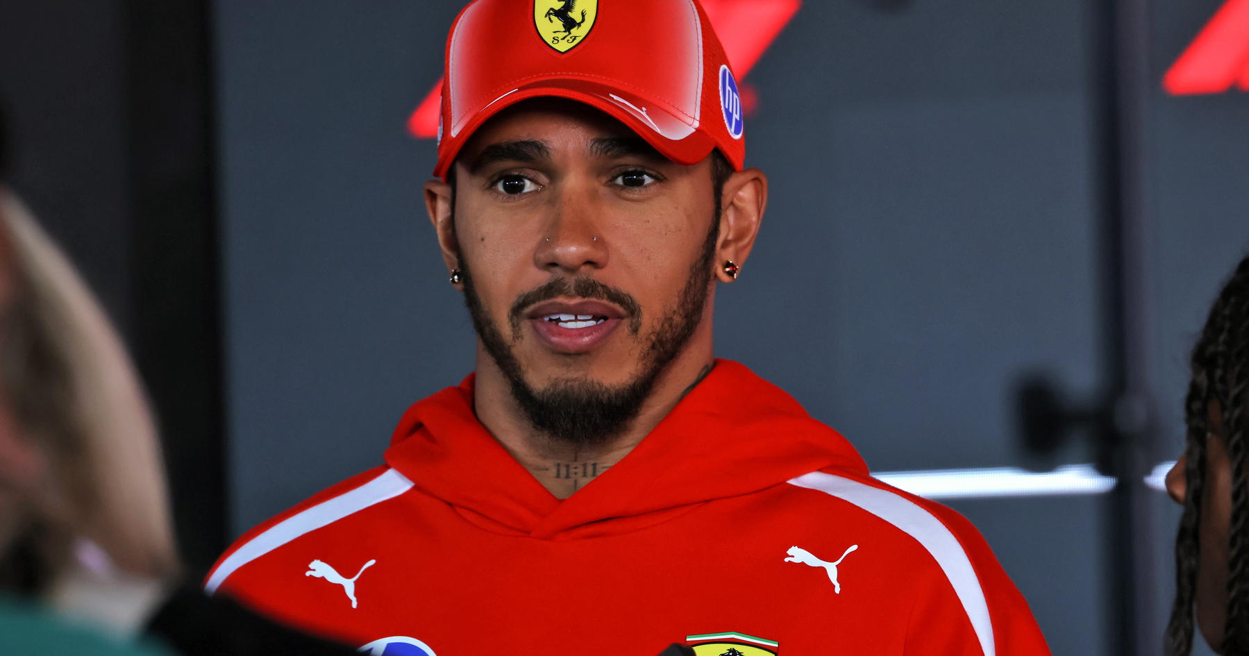 Lewis Hamilton Dapat Peringatan Akibat Kesalahan “Konyol”