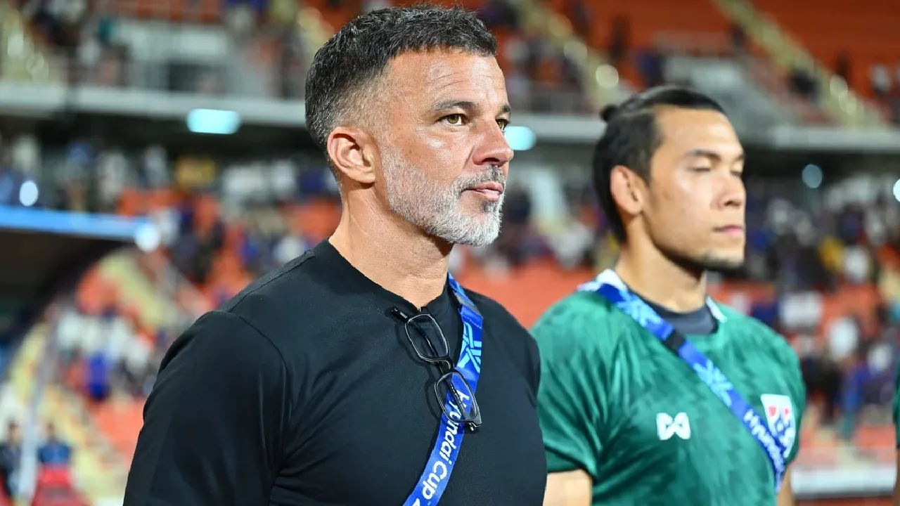 Anthony Hudson pelatih Timnas Thailand akui Singapura memang lawan tangguh apalagi bisa menahan Timnas Indonesia dan Thailand.