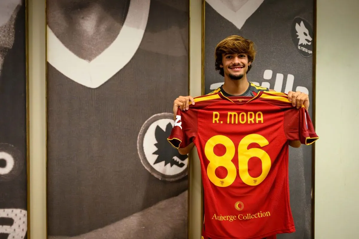 Rodrigo Mora: Bahagia di Roma, Kagumi Dybala, Gasperini Favoritkan Pemain Nomor 10 - sumber: (footballitalia)