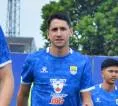Sengitnya Persaingan Winger Persib Bikin Menalo Tertantang