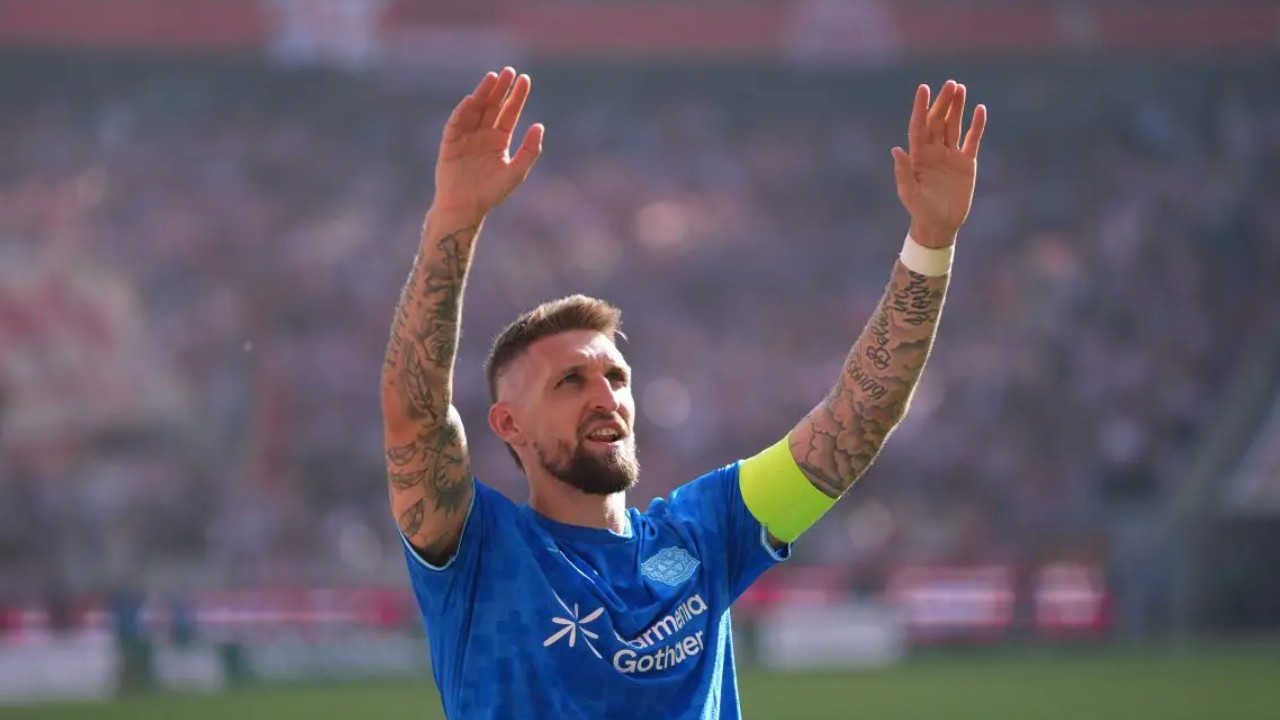 Tak Lagi Dibutuhkan, Bayer Leverkusen Copot Ban Kapten Robert Andrich