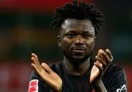 Tottenham Bersaing Dengan Man United Untuk Gaet Bek Leverkusen