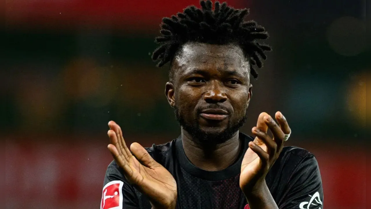 Bek incaran Tottenham